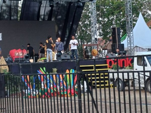 barikade konser